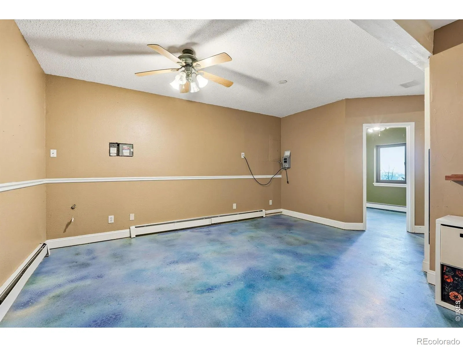 33090 Janelle Circle Golden CO 80403 MLS #RECIR1054736 05102026023426 1600 21