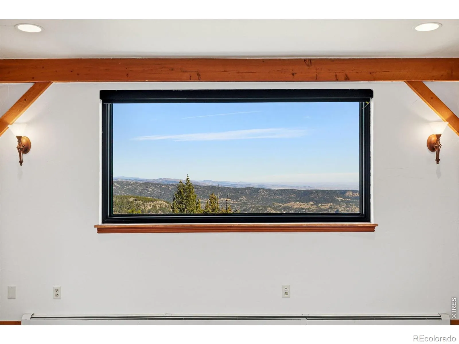 33090 Janelle Circle Golden CO 80403 MLS #RECIR1054736 05102026023426 1600 8