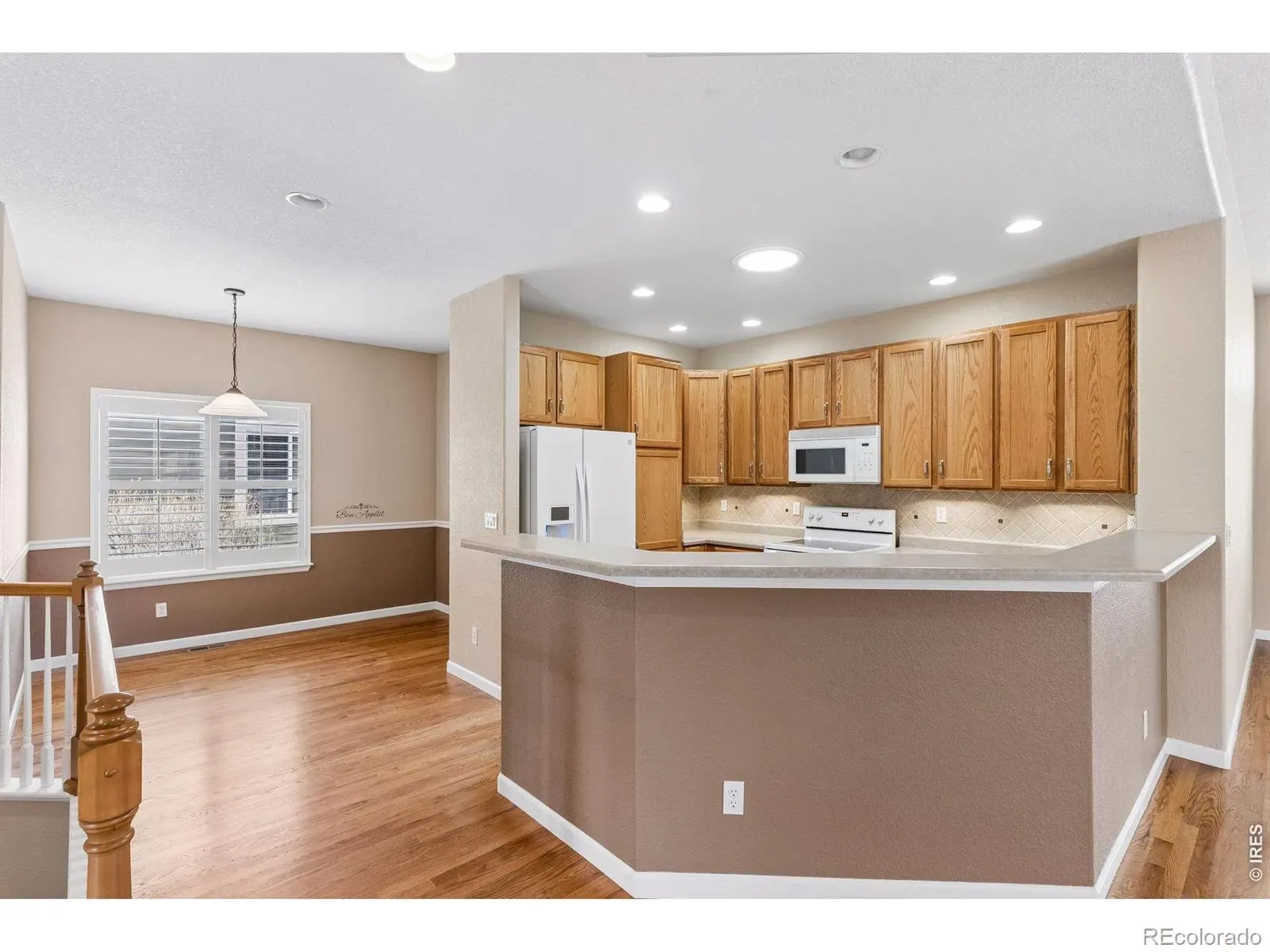 03262026211454 1600 21