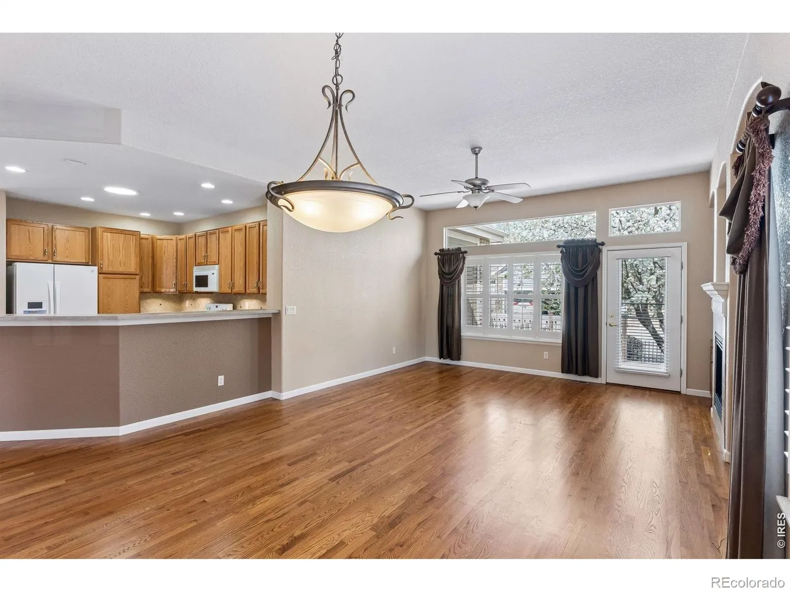 03262026211454 1600 30