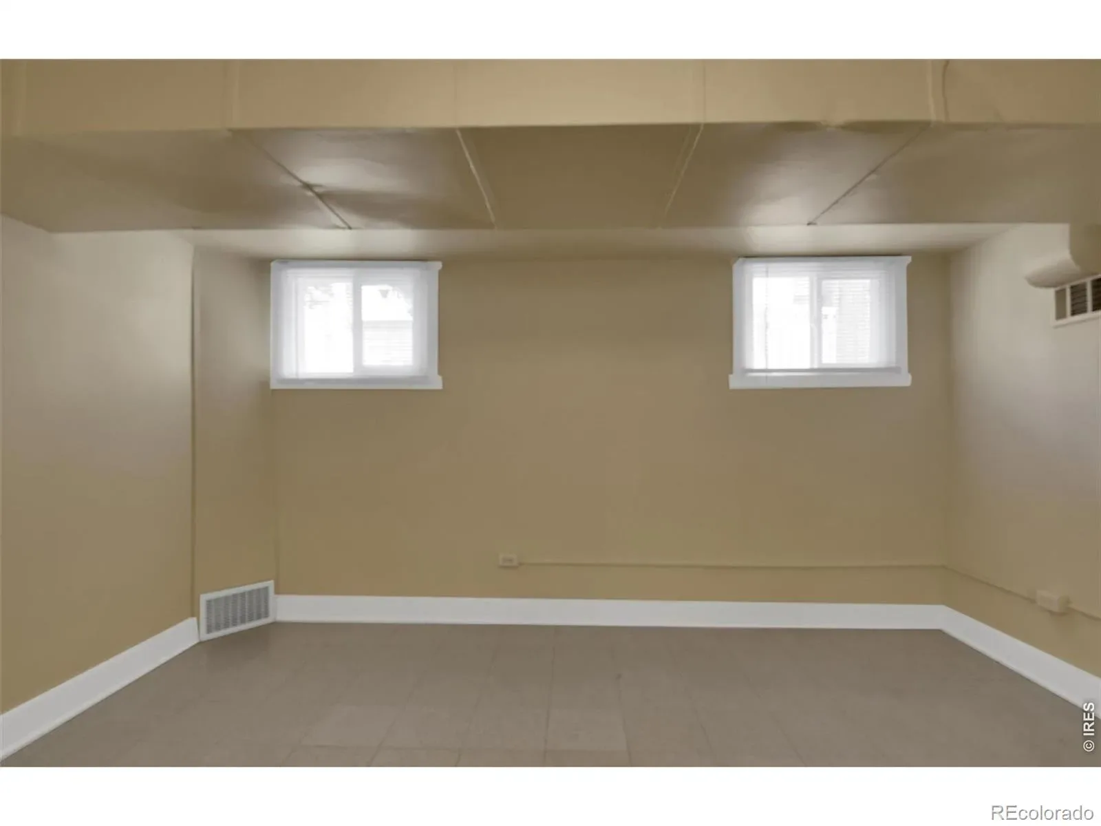 03272026042455 1600 32