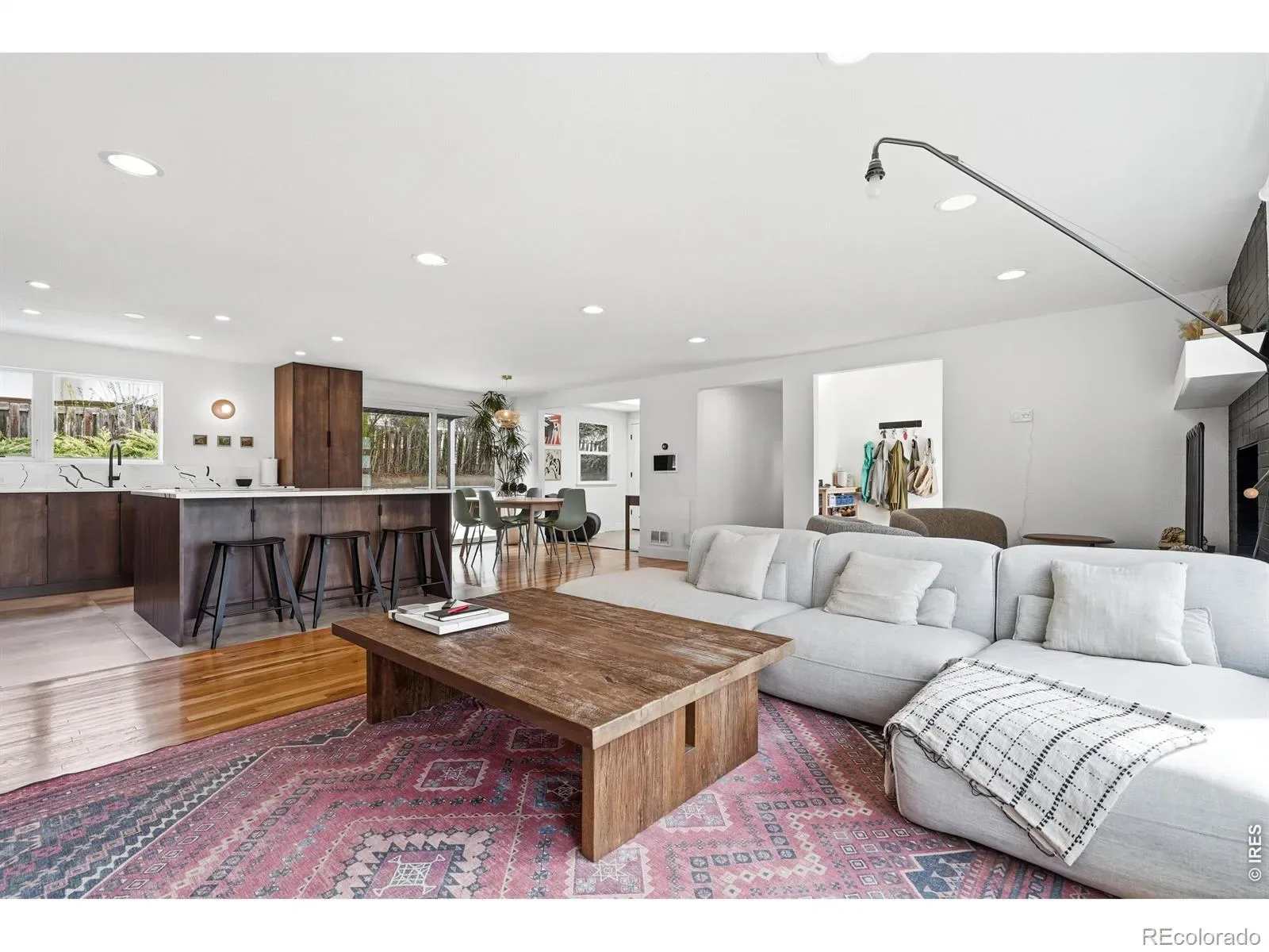 03292026002317 1600 10