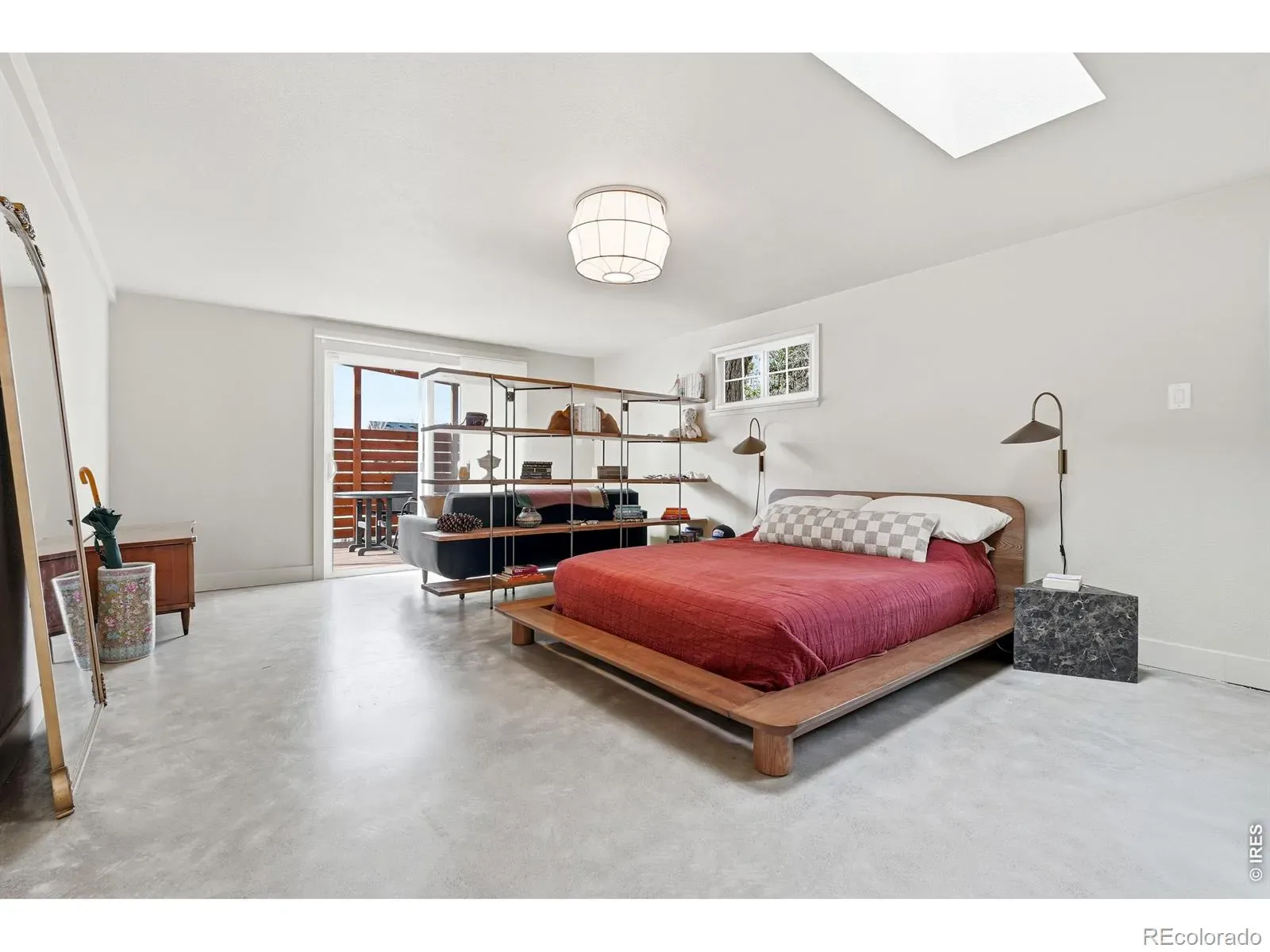 03292026002317 1600 20