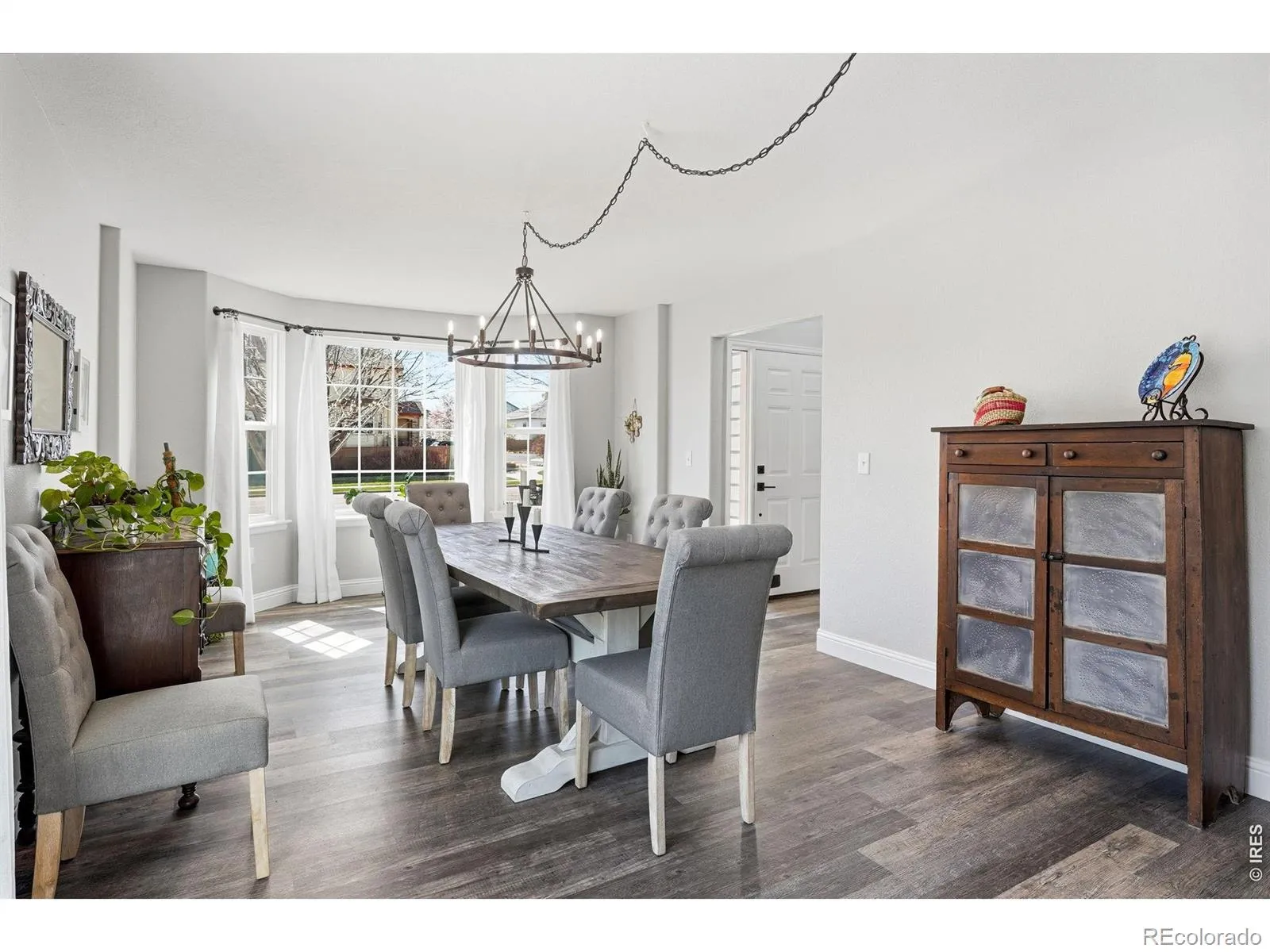 5204 Clover Basin Drive Longmont CO 80503 MLS #RECIR1054977 04302026010608 1600 11