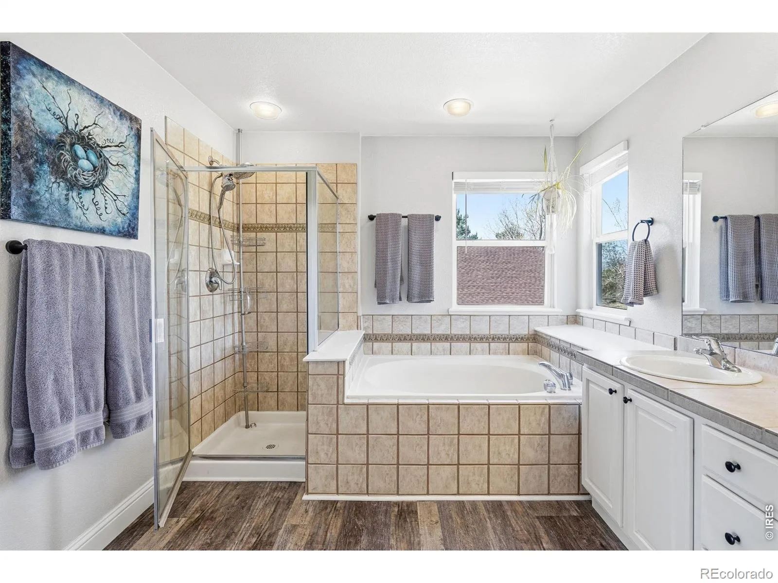 5204 Clover Basin Drive Longmont CO 80503 MLS #RECIR1054977 04302026010608 1600 16