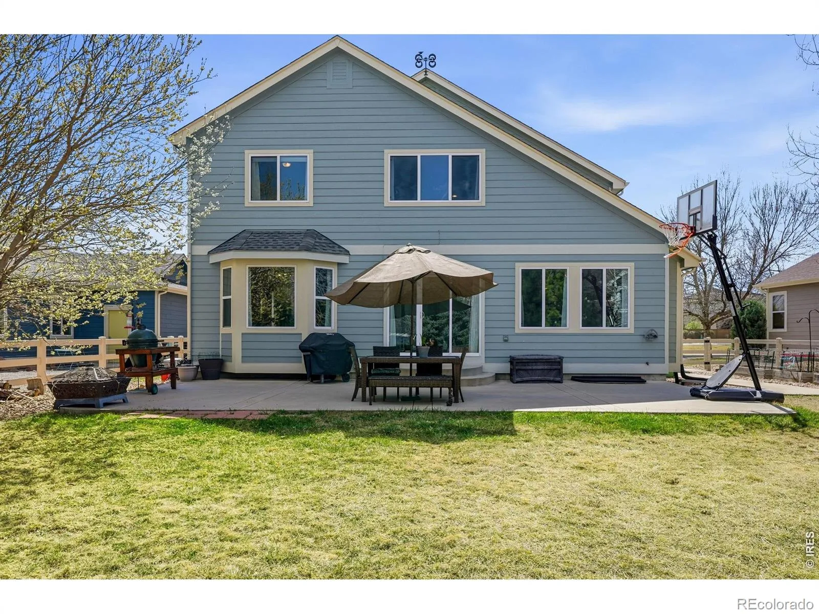 5204 Clover Basin Drive Longmont CO 80503 MLS #RECIR1054977 04302026010608 1600 29