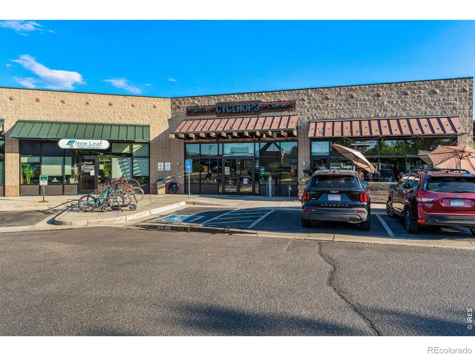 5204 Clover Basin Drive Longmont CO 80503 MLS #RECIR1054977 04302026010608 1600 39