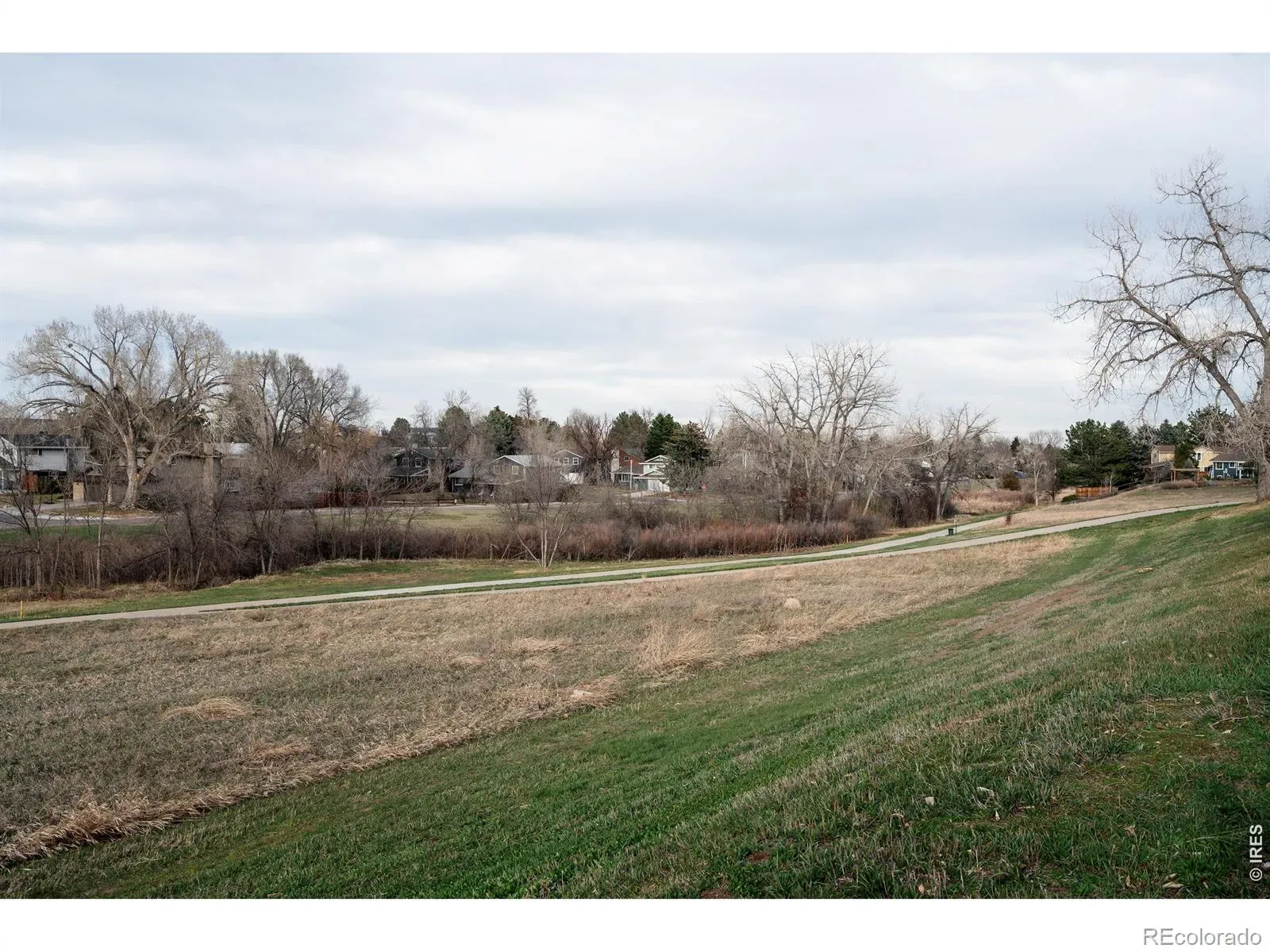 03282026004259 1600 32