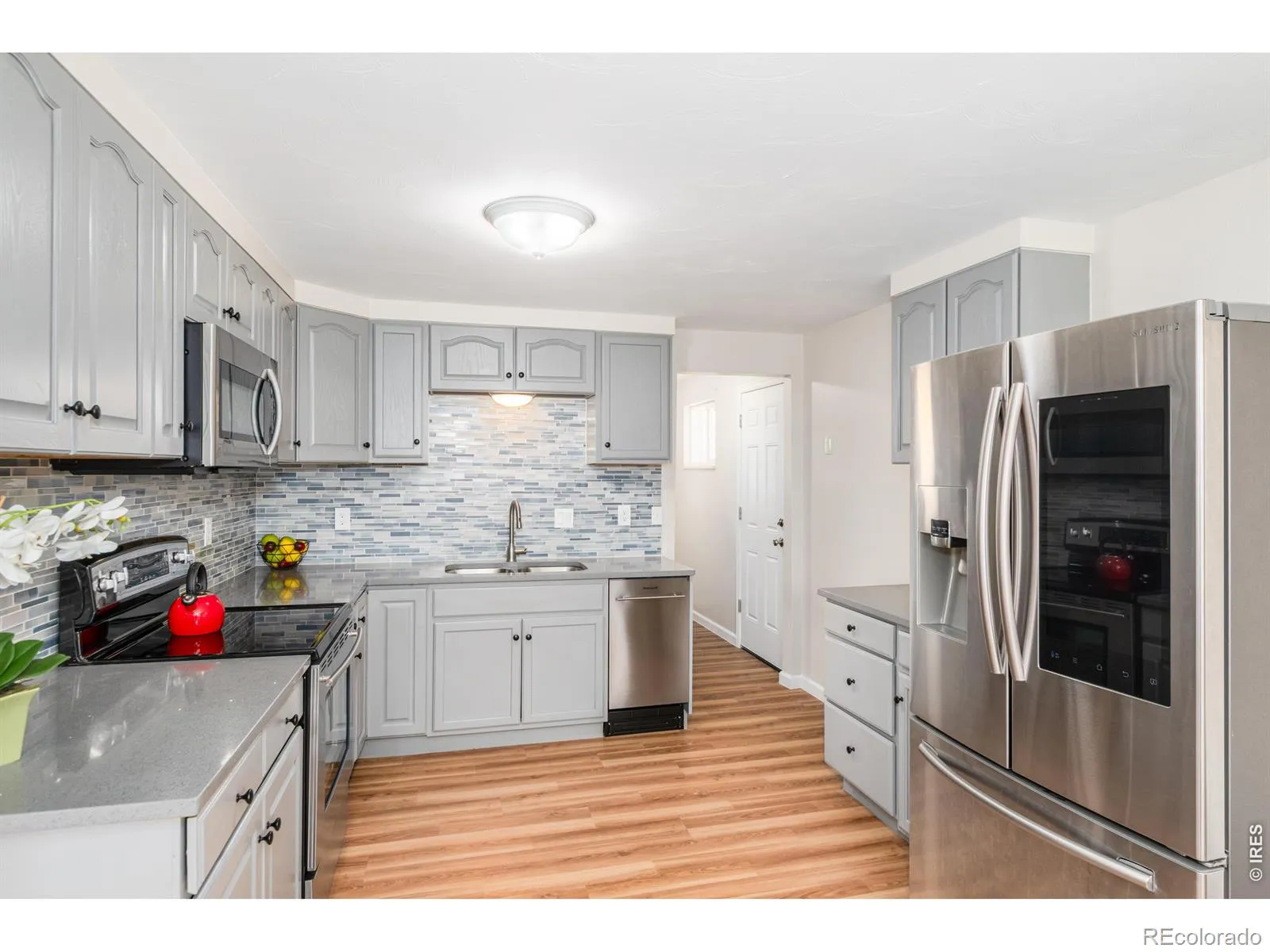 04042026005321 1600 14