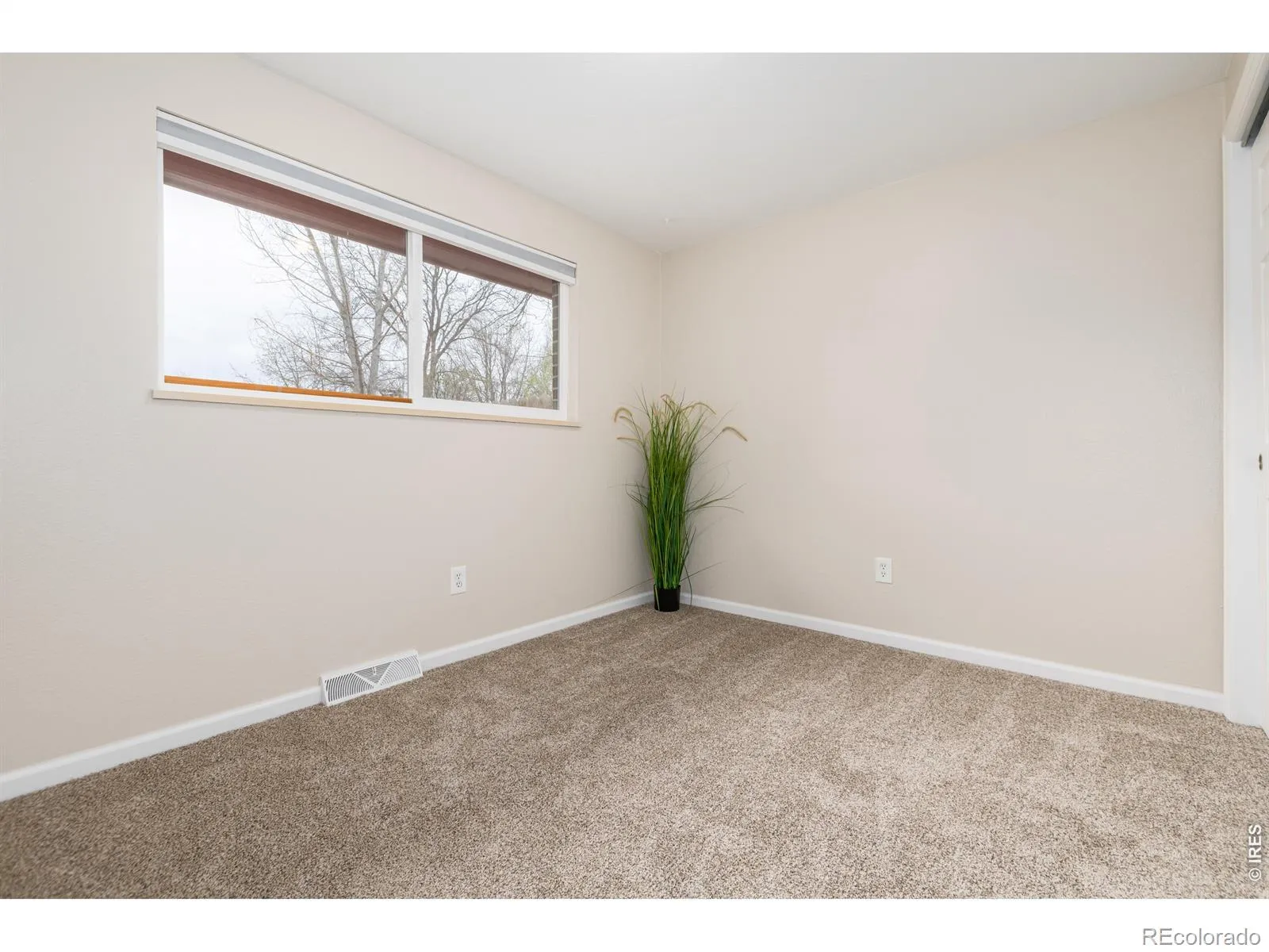 04042026005321 1600 22