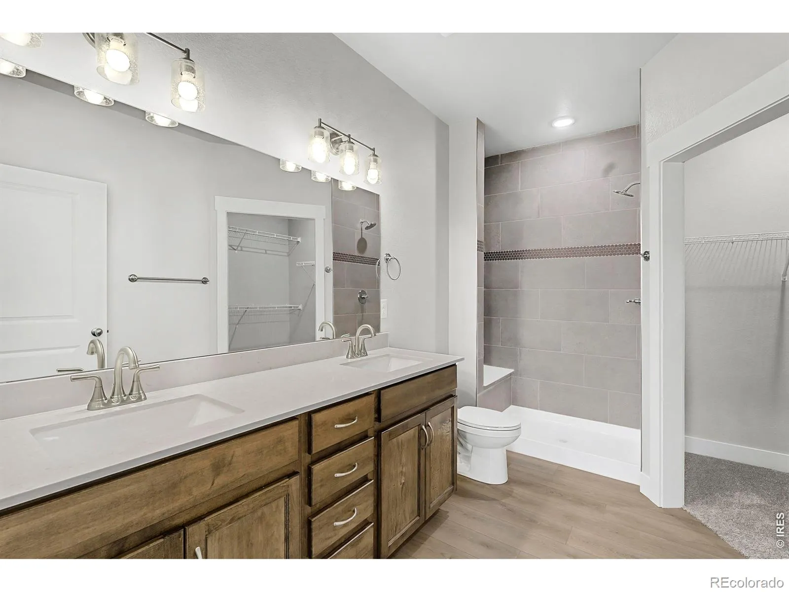 04072026003535 1600 11