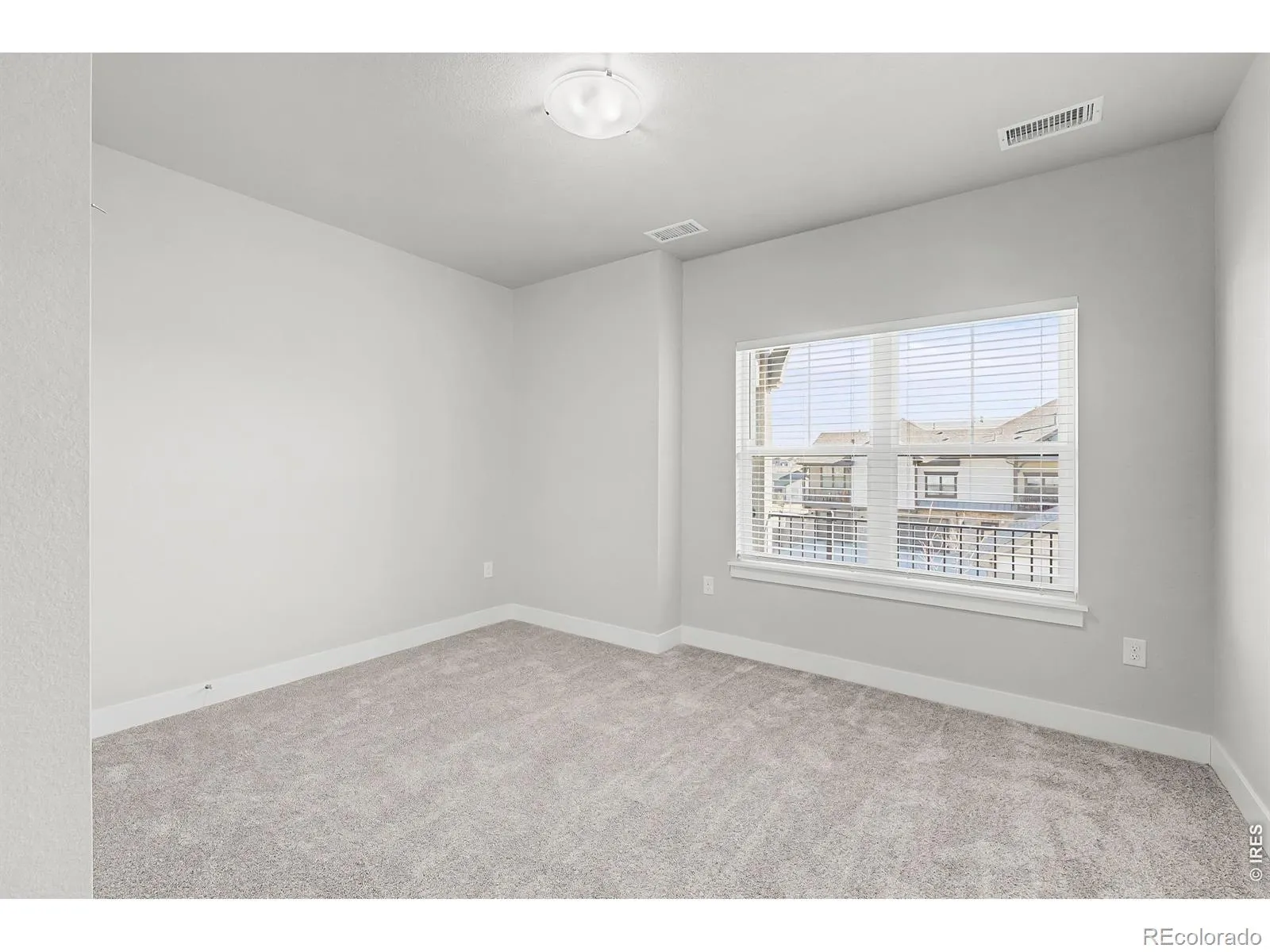 04072026003535 1600 13