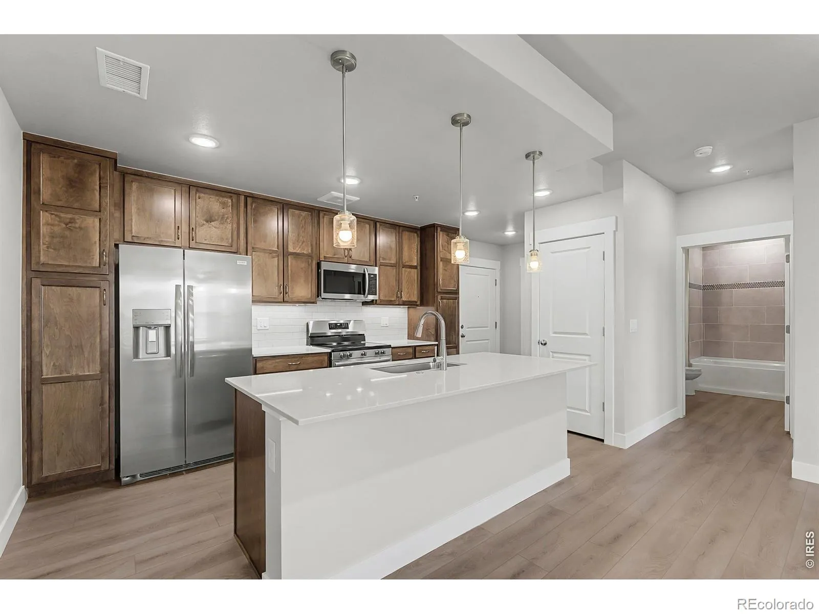 04072026003535 1600 2