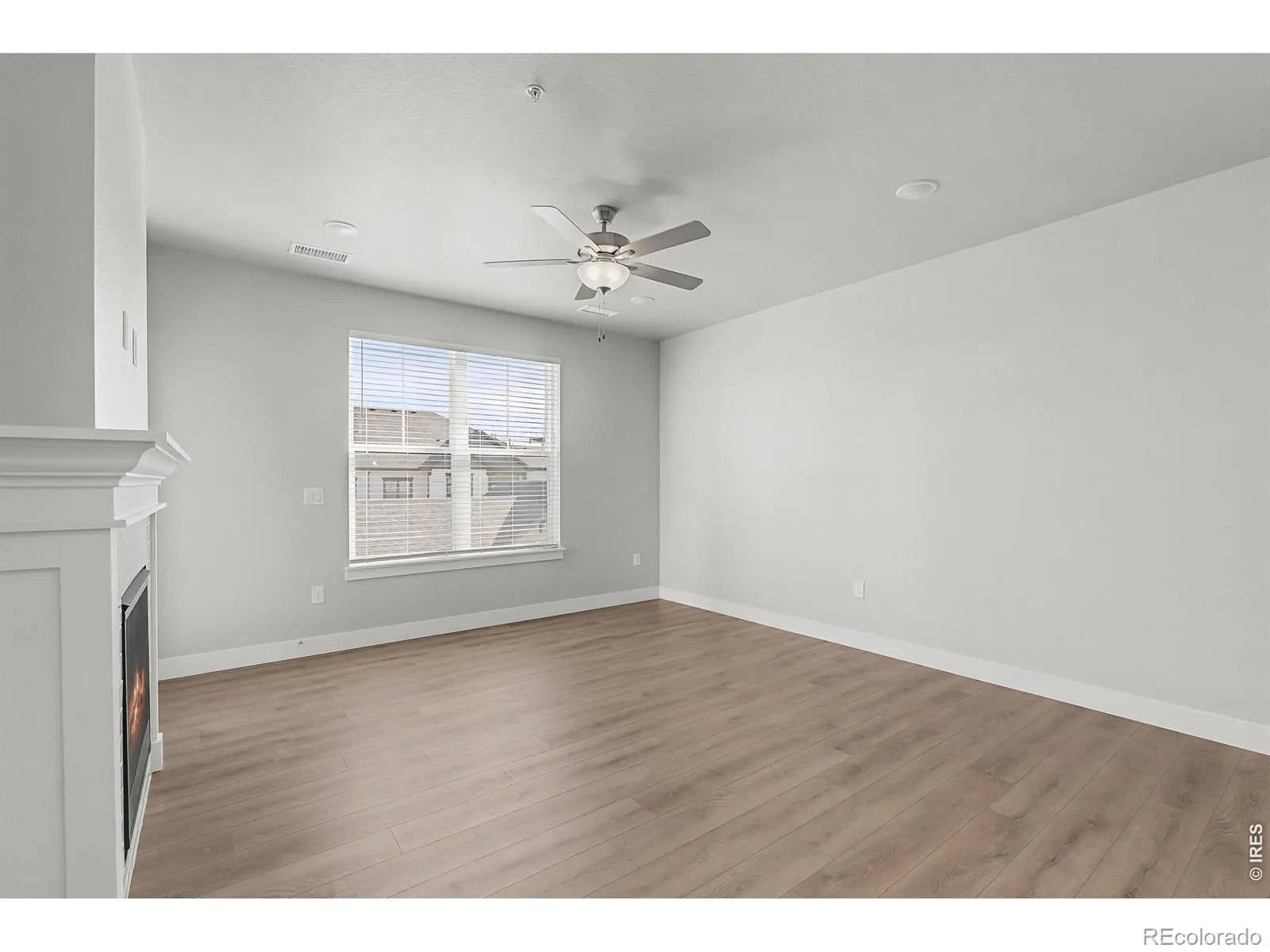 04072026003535 1600 4