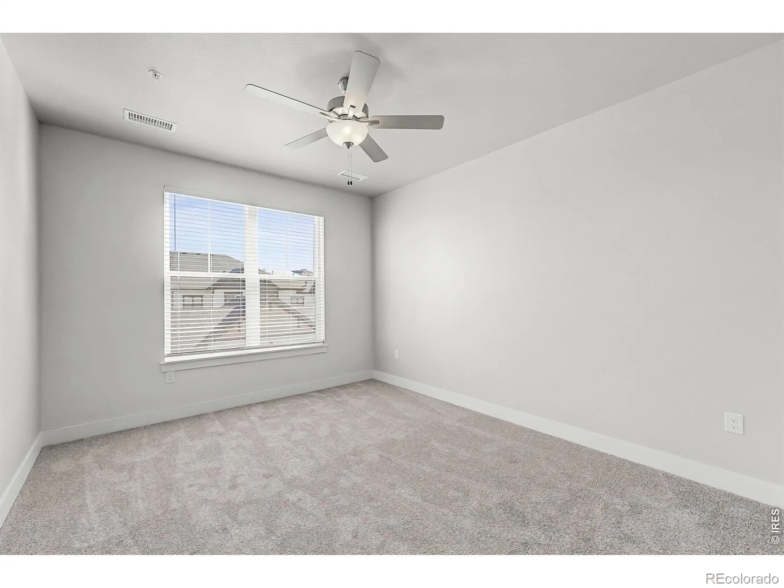 04072026003535 1600 9