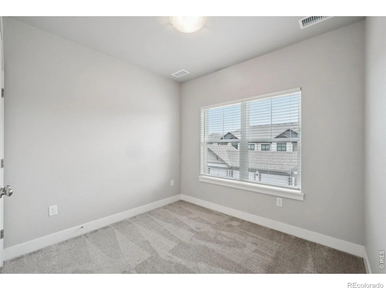 04102026153004 1600 17