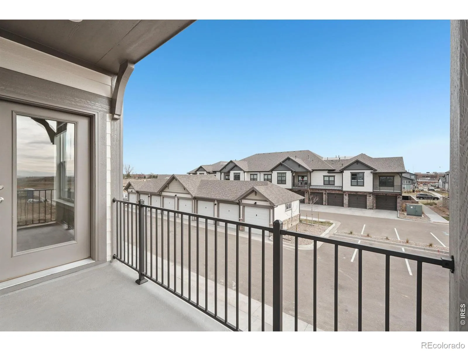 04102026153004 1600 22