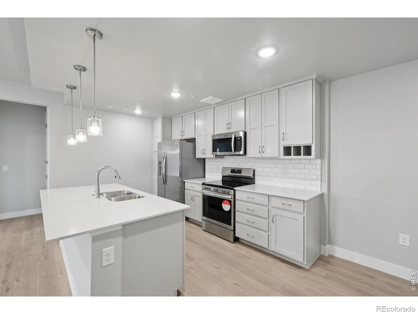 04102026153004 1600 3