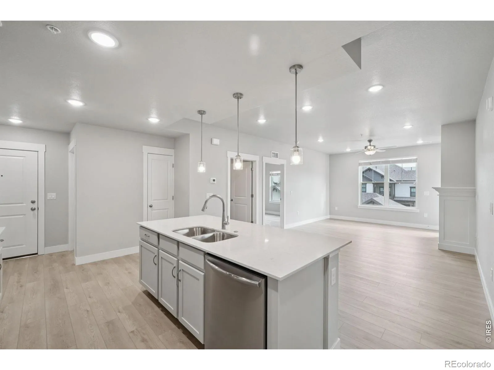 04102026153004 1600 4