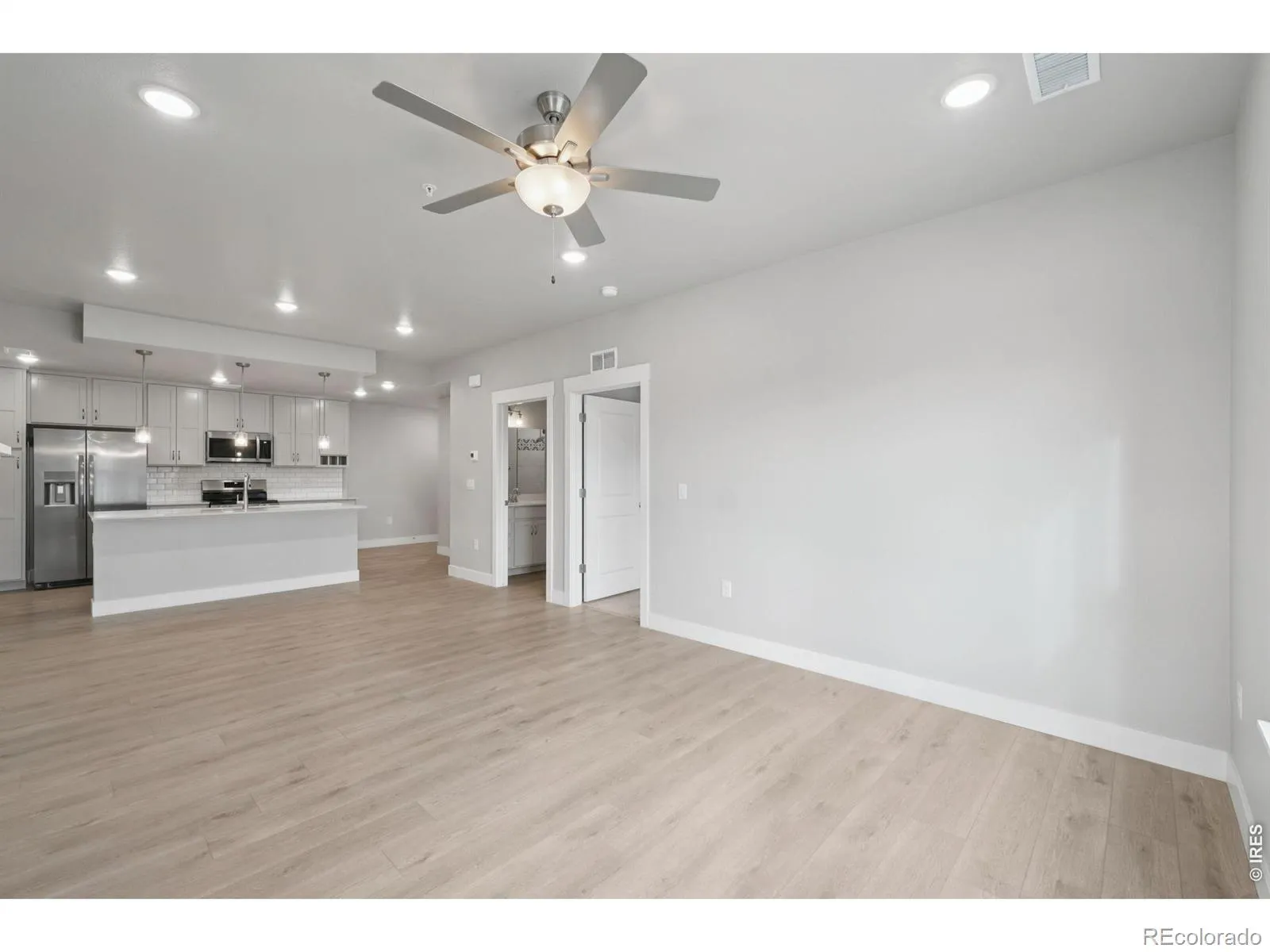 04102026153004 1600 9