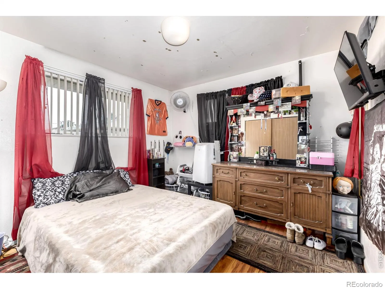 04012026150800 1600 13