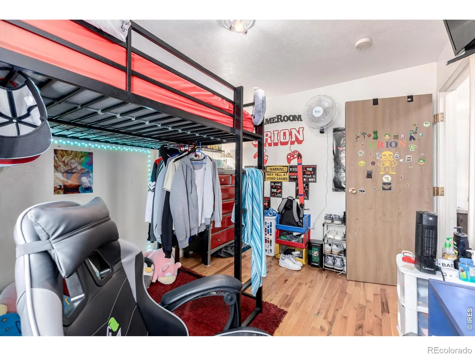 04012026150800 1600 18