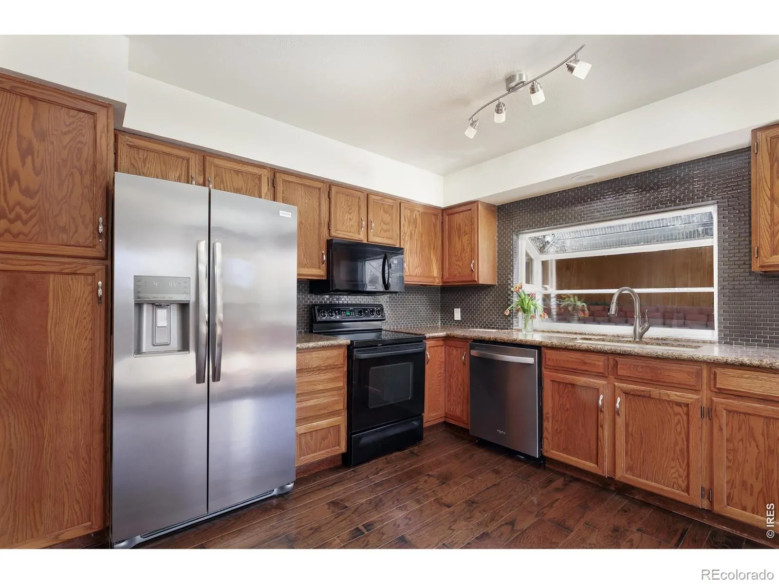 1224 Cornell Drive Longmont CO 80503 MLS #RECIR1055246 04302026041506 1600 10