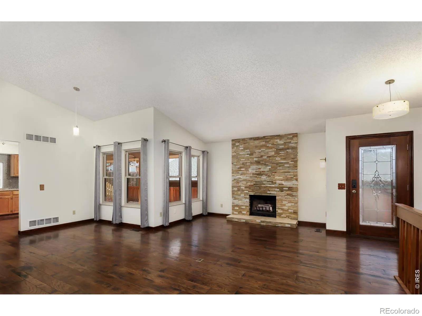 1224 Cornell Drive Longmont CO 80503 MLS #RECIR1055246 04302026041506 1600 8