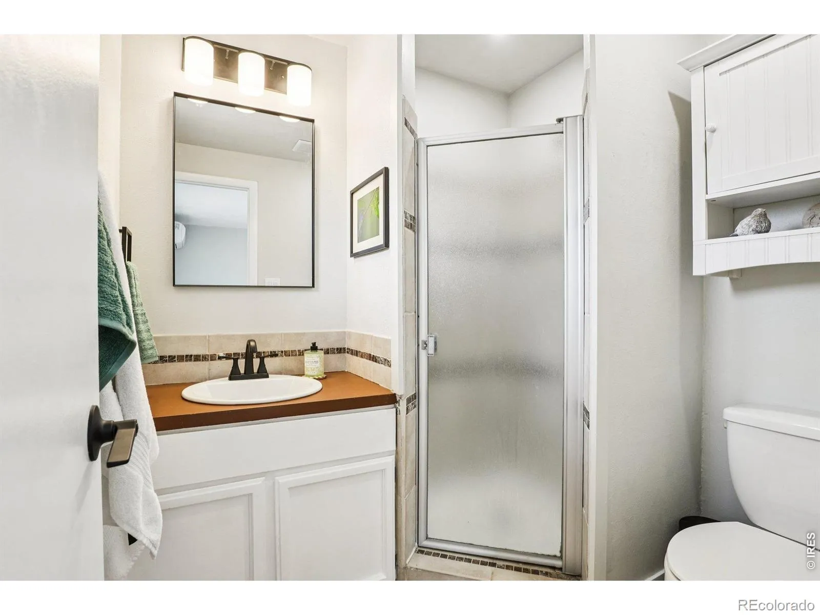 04022026232118 1600 22