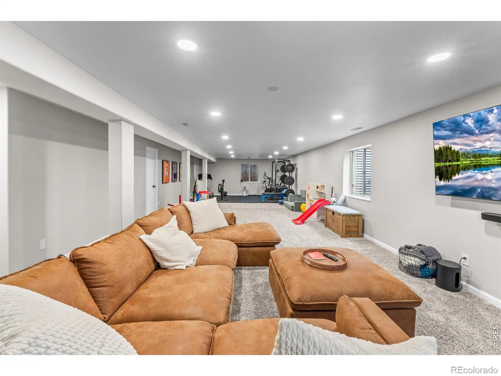 1710 Polo Way Longmont CO 80504 MLS #RECIR1055354 05022026054724 1600 31