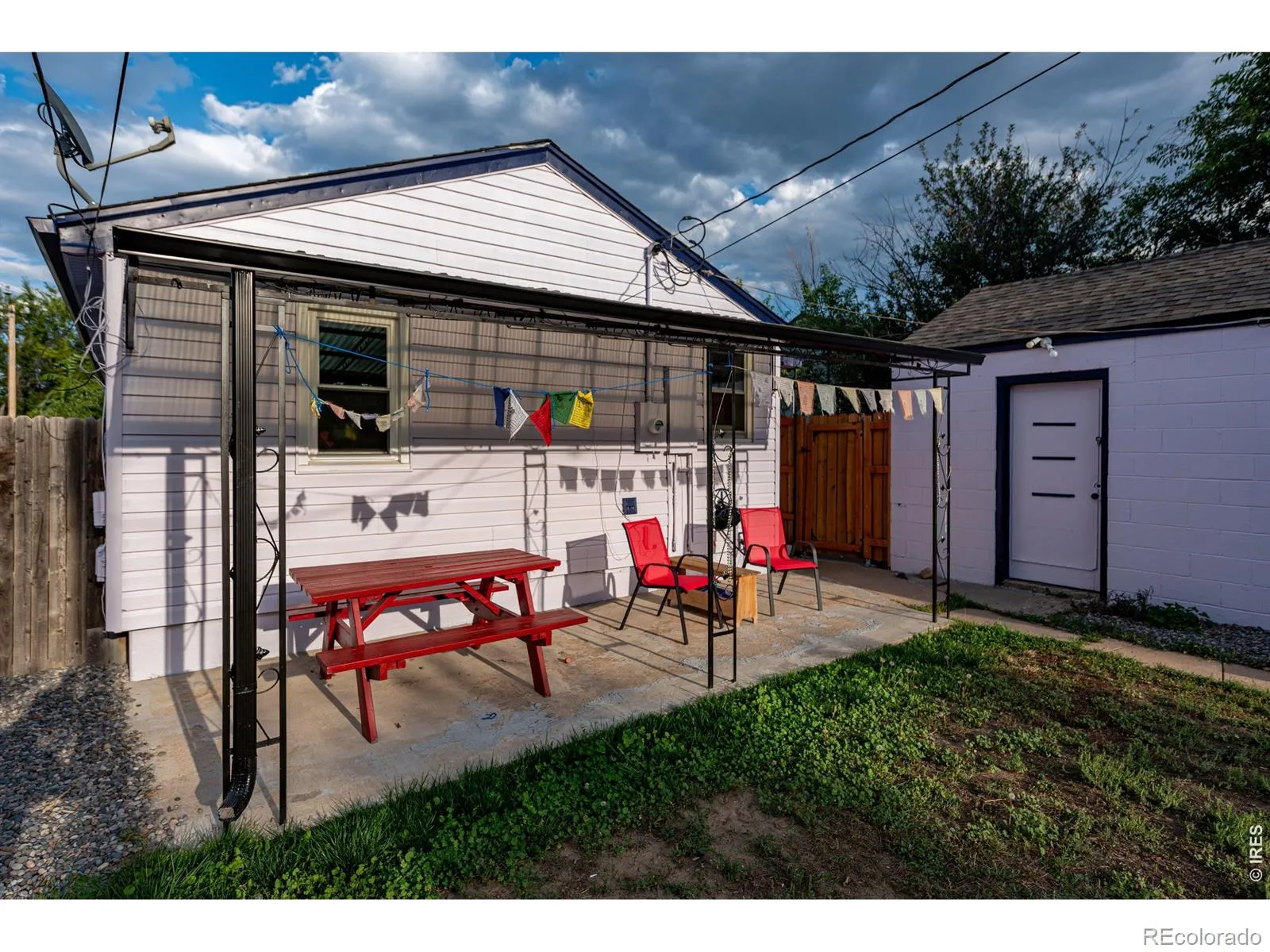 04142026181123 1600 30