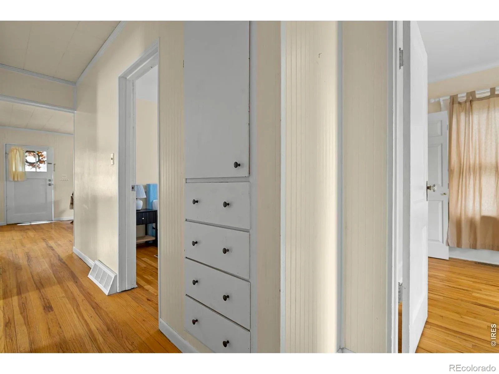 04042026005823 1600 16