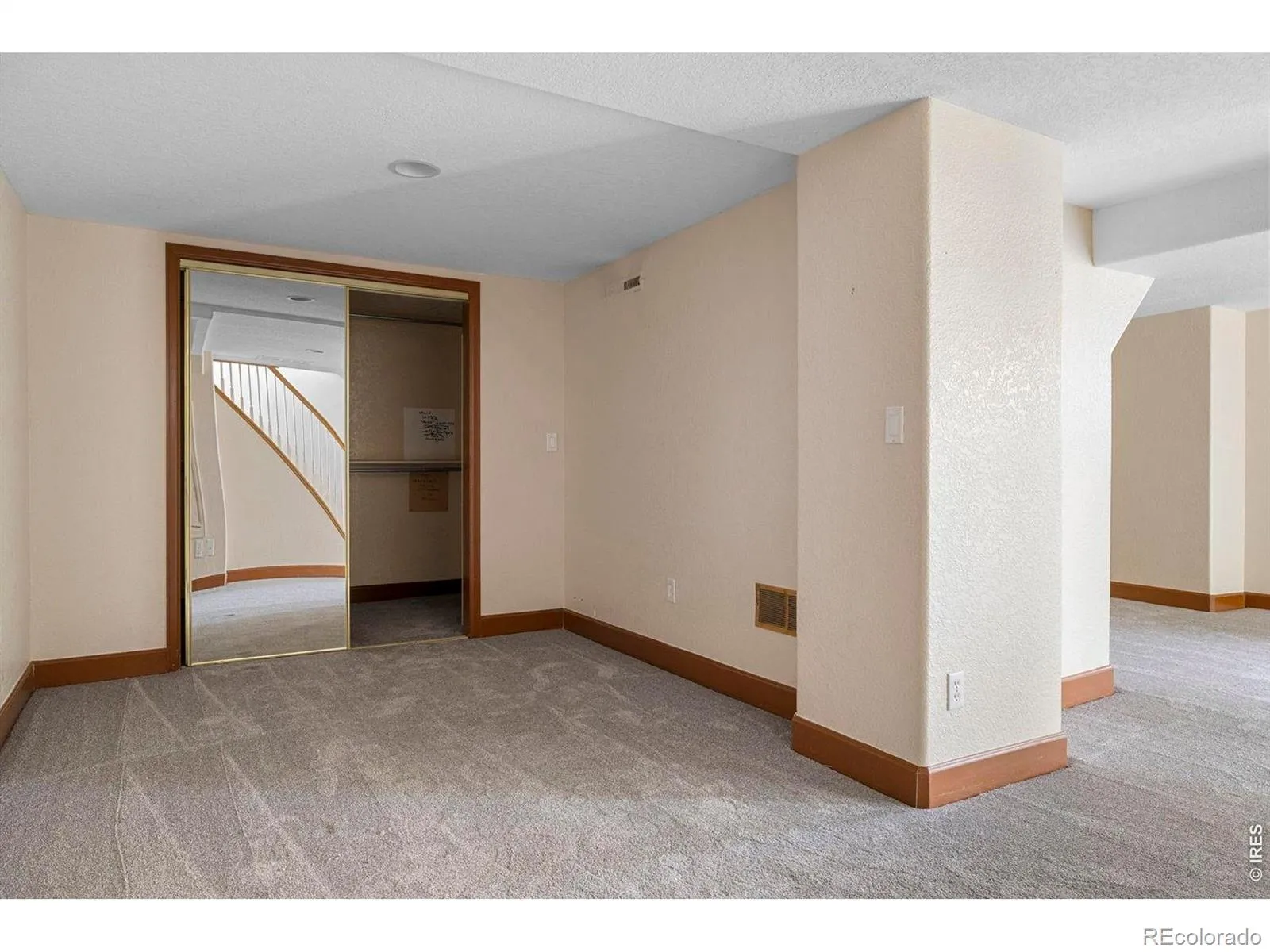 04042026005823 1600 21