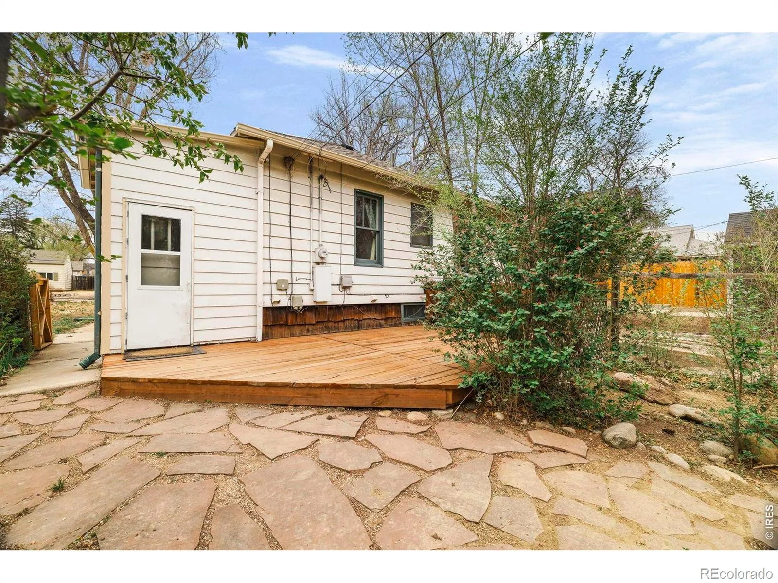 04042026005823 1600 24