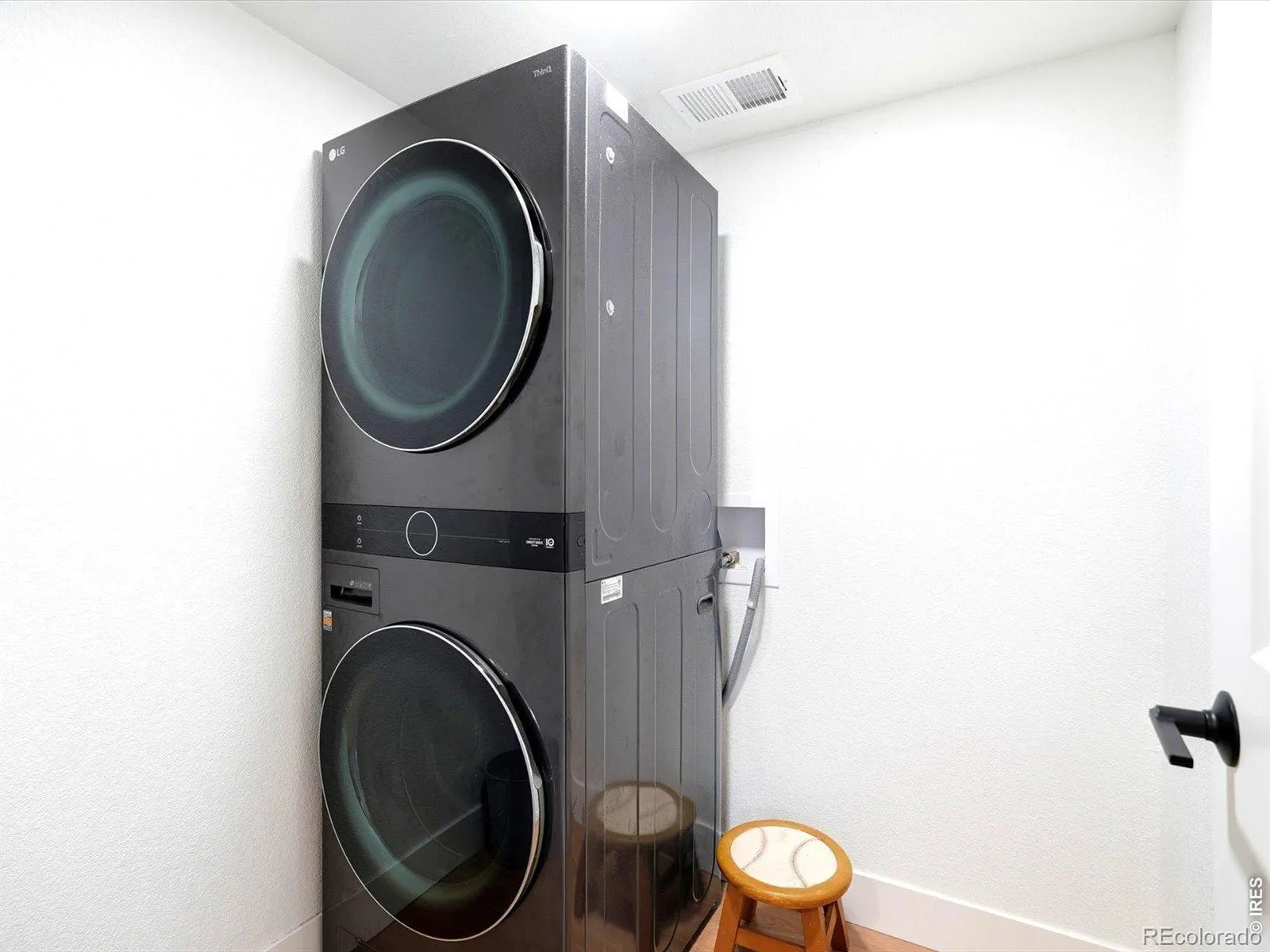 04032026233248 1600 20