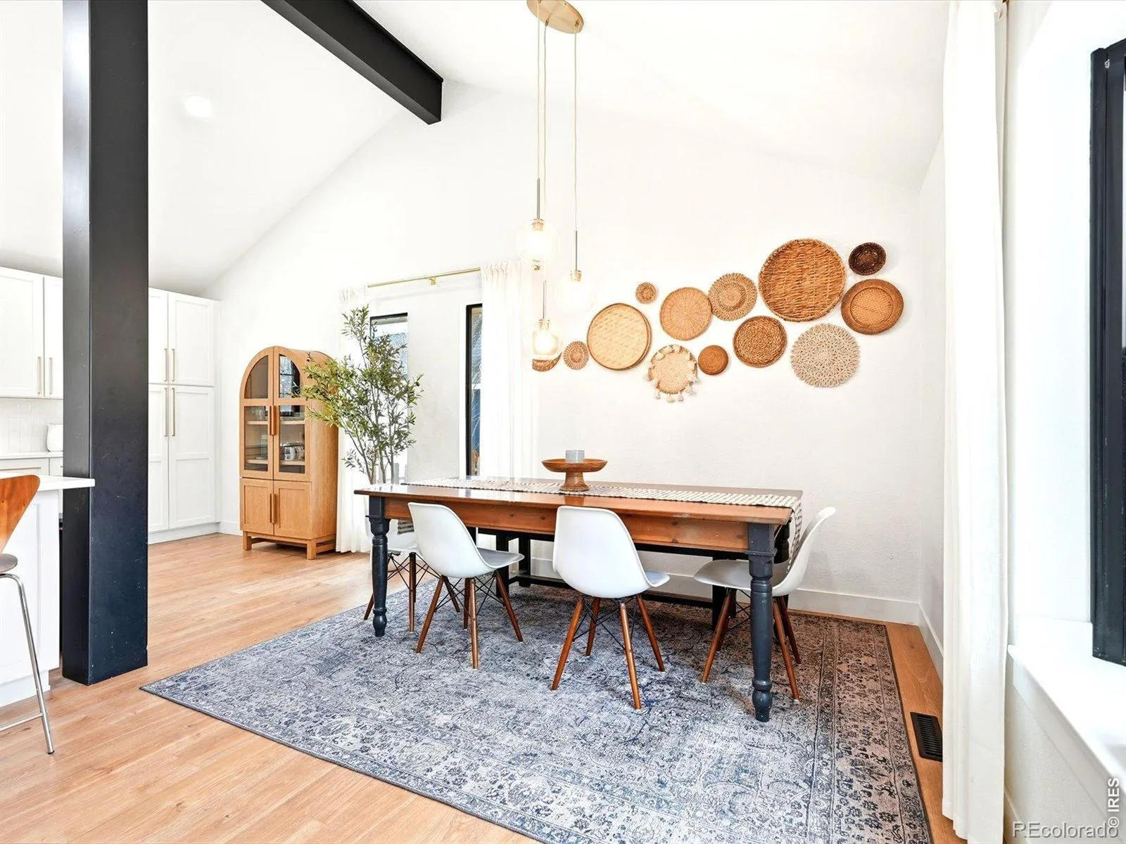 04032026233248 1600 4