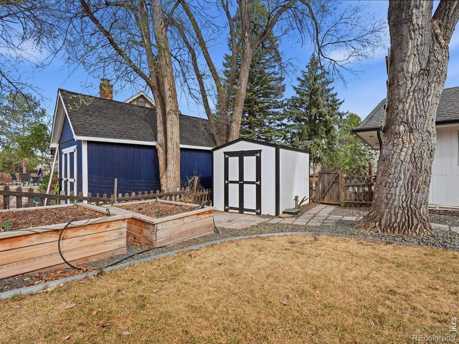 04032026233248 1600 40