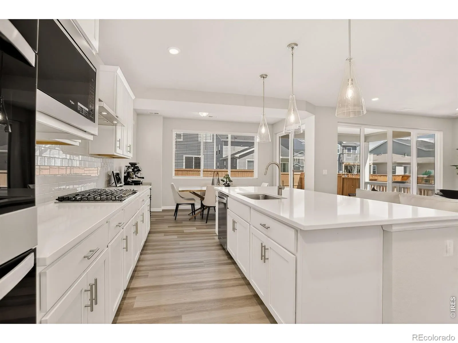 04042026000538 1600 13