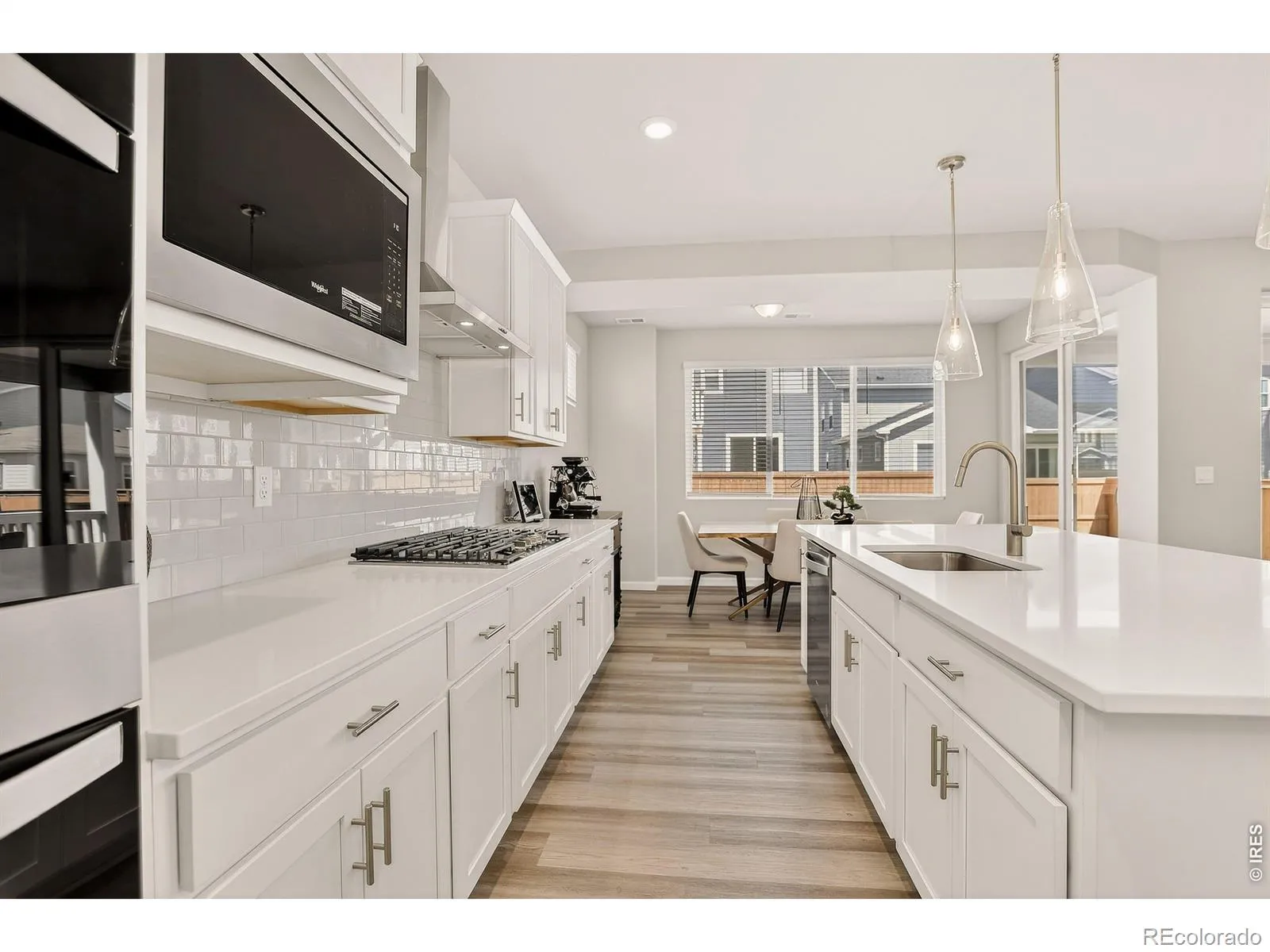 04042026000538 1600 15