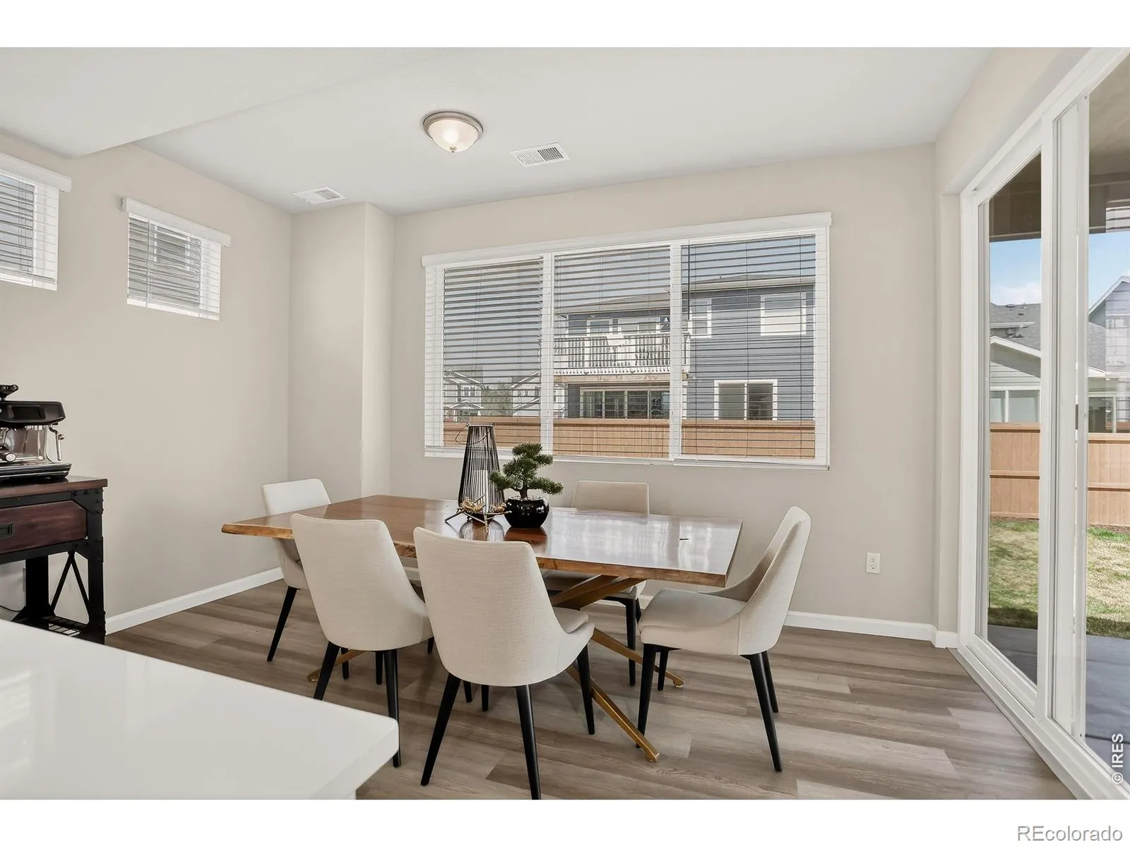 04042026000538 1600 17