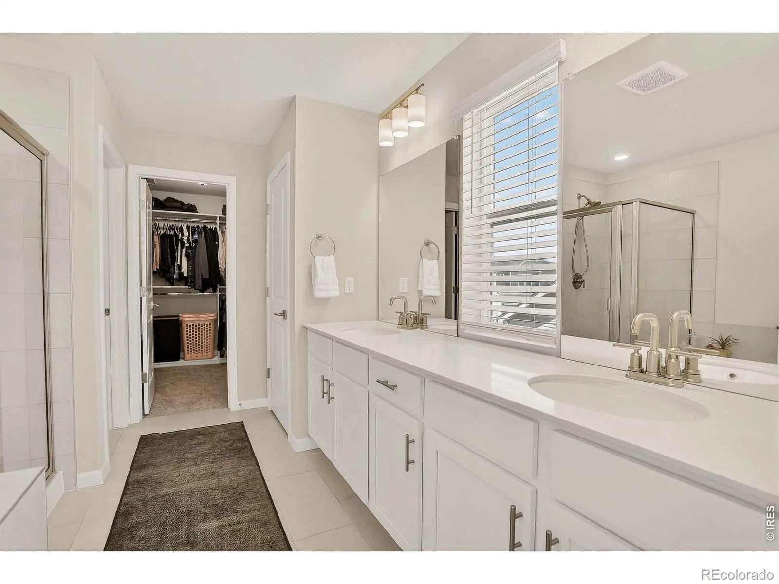 04042026000538 1600 23