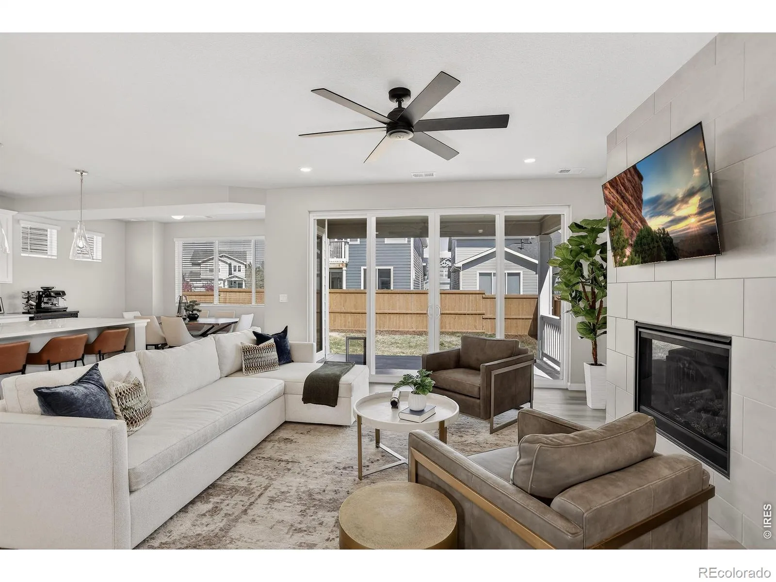 04042026000538 1600 9