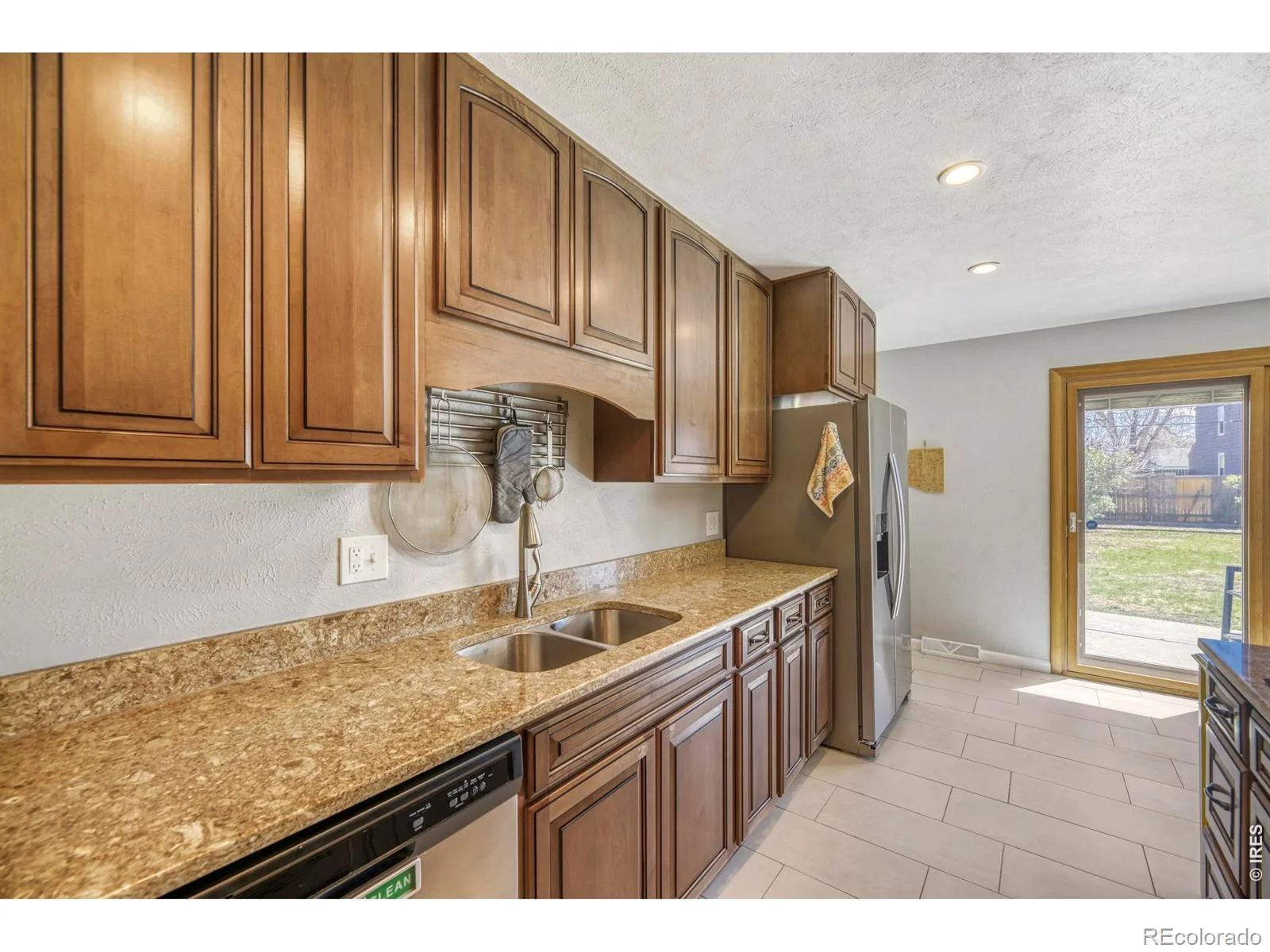 11520 E 2nd Avenue Aurora CO 80010 | MLS #RECIR1055611 07272026213543 1600 10