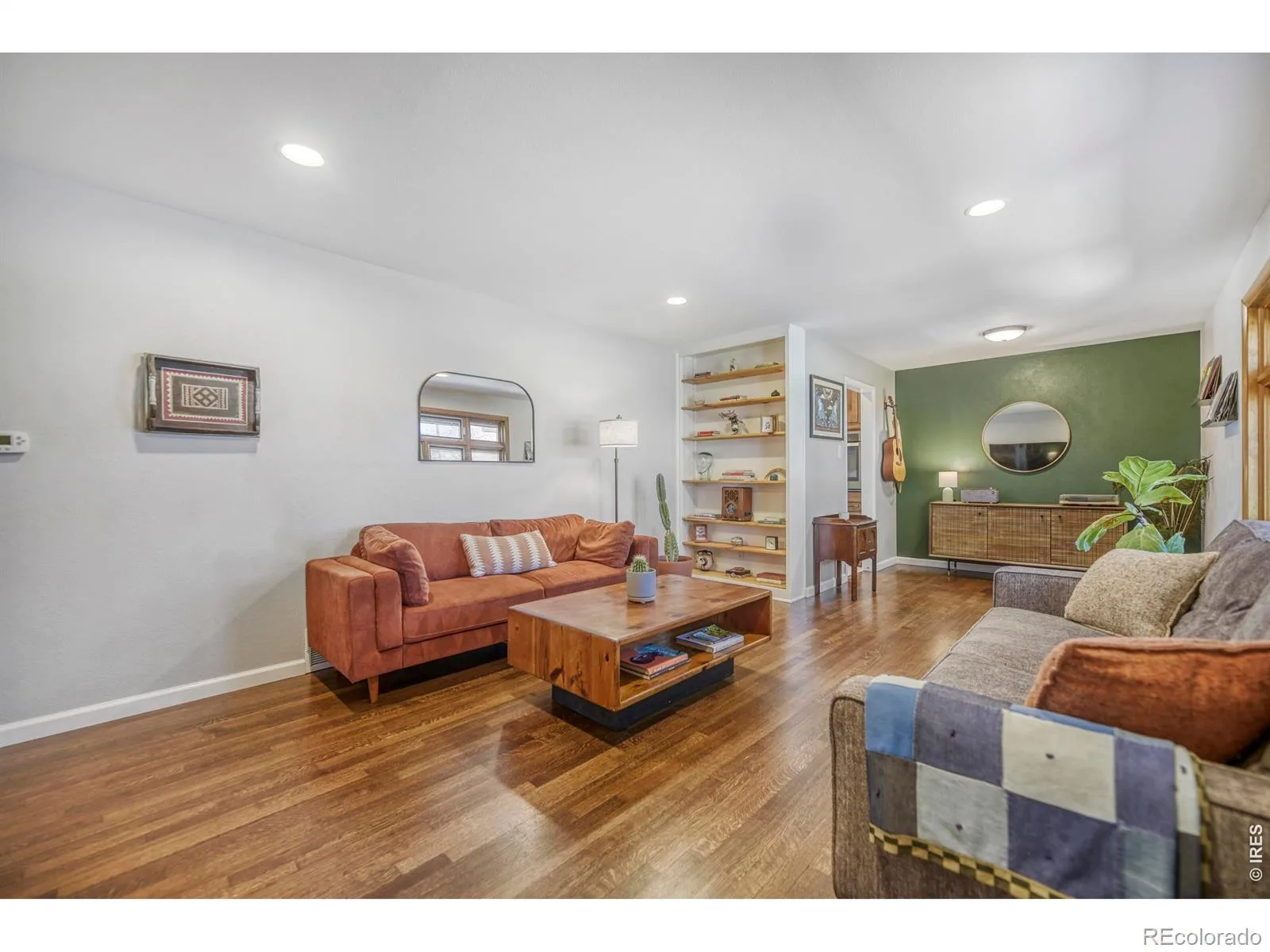 11520 E 2nd Avenue Aurora CO 80010 | MLS #RECIR1055611 07272026213543 1600 6