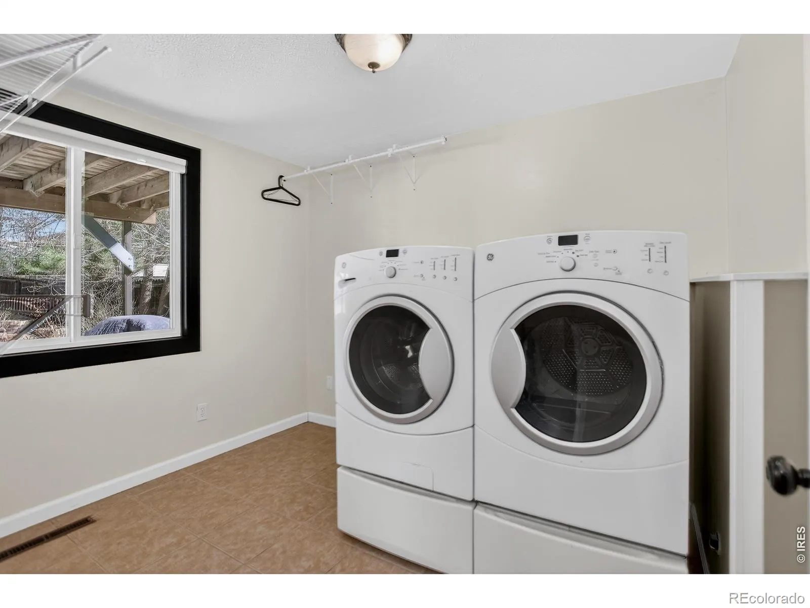 04042026053559 1600 41