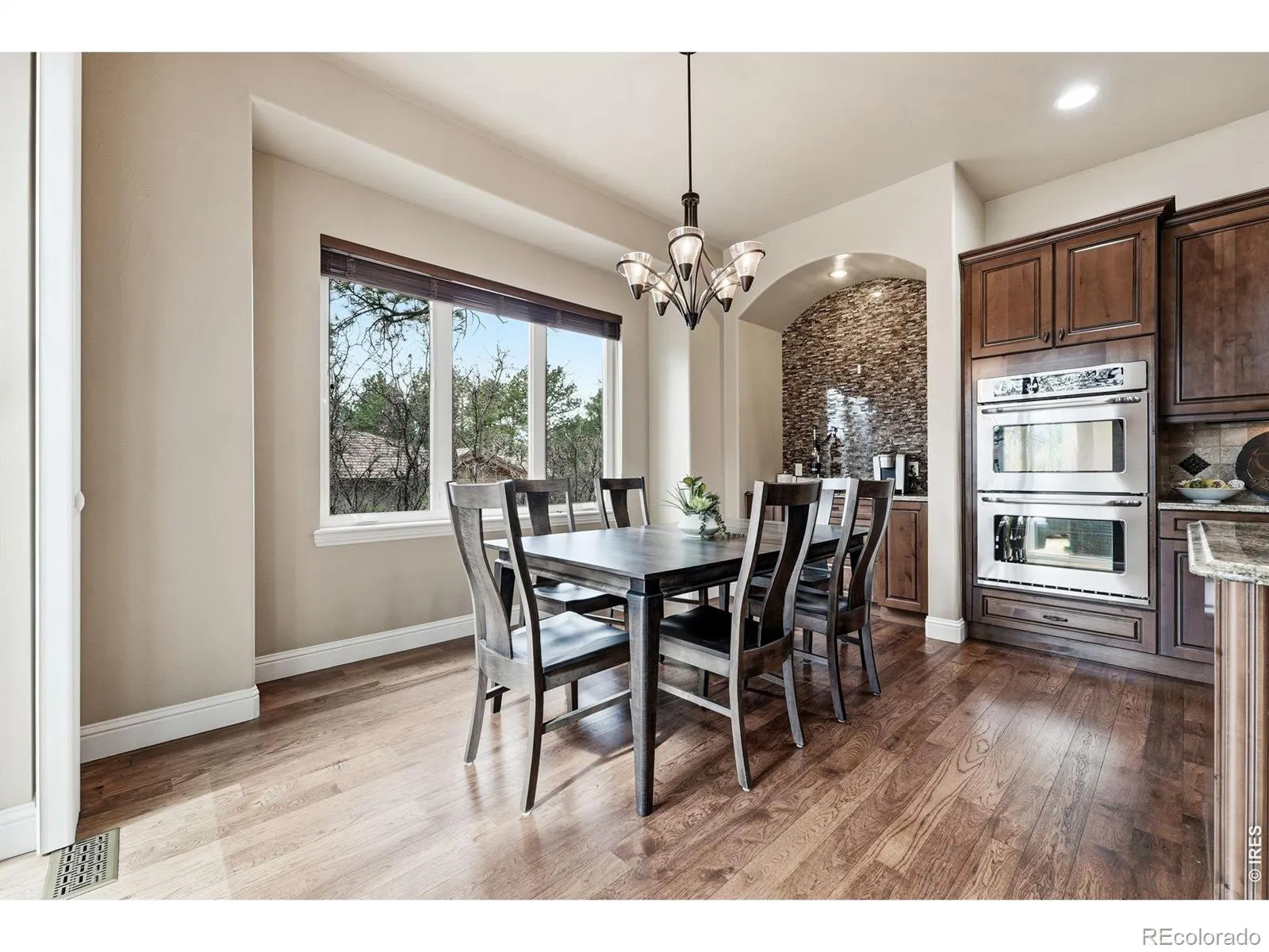 5025 Knobcone Drive Castle Rock CO 80108 MLS #RECIR1055640 04102026004534 1600 12