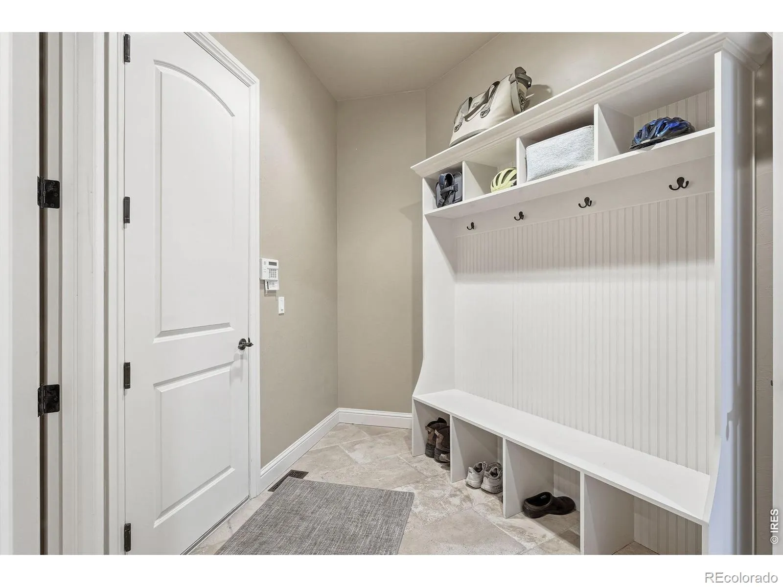5025 Knobcone Drive Castle Rock CO 80108 MLS #RECIR1055640 04102026004534 1600 18