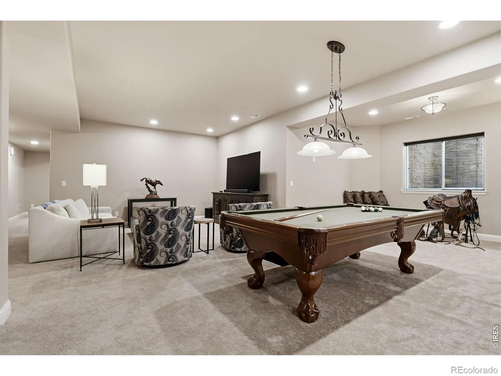 5025 Knobcone Drive Castle Rock CO 80108 MLS #RECIR1055640 04102026004534 1600 29