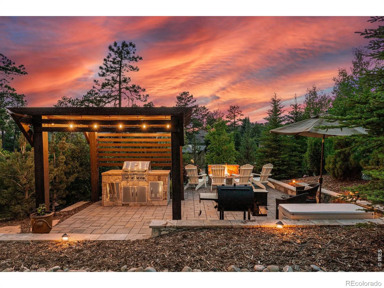 5025 Knobcone Drive Castle Rock CO 80108 MLS #RECIR1055640 04102026004534 1600 38