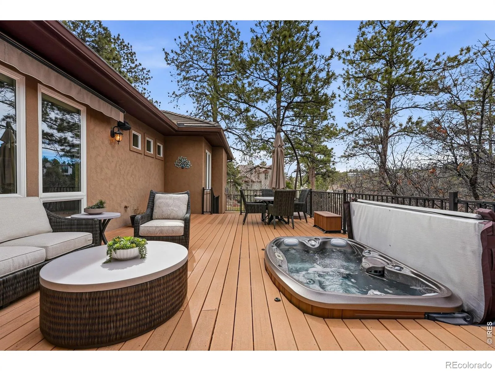 5025 Knobcone Drive Castle Rock CO 80108 MLS #RECIR1055640 04102026004534 1600 43